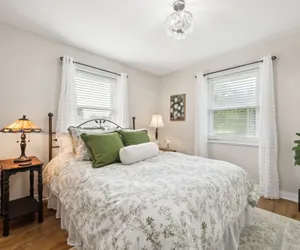 Photo 4 - Tranquil Cozy 3br Home With Deck & Bbq 3 Bedroom Home by RedAwning