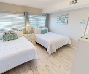 Photo 3 - Beach House 503d 2 Bedroom Condo by RedAwning
