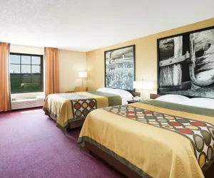 Photo 4 - Boarders Inn & Suites