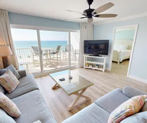 Photo 2 - Beach House 404c 2 Bedroom Condo by RedAwning