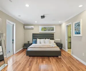 Photo 5 - DREAM HOUSE IN PASADENA
