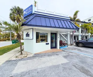 Photo 2 - Blue Wave Suites