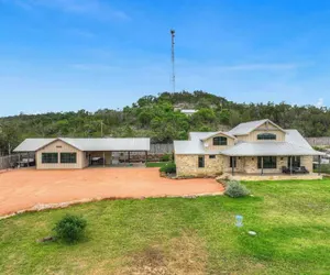 Photo 2 - West End Luxury Retreat With Resort Style Pool and Hot Tub!
