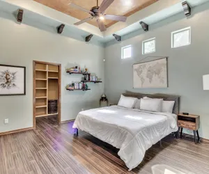 Photo 3 - Relax & Rejuvenate: Pool, Sauna & Gym 3 Bedroom Home by RedAwning