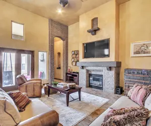 Photo 2 - Relax & Rejuvenate: Pool, Sauna & Gym 3 Bedroom Home by RedAwning