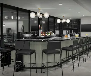 Photo 2 - TownePlace Suites by Marriott Paris