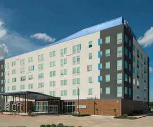Photo 2 - Aloft DFW Airport North
