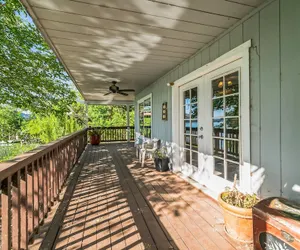 Photo 2 - Lakeside Retreat With Private Boat Ramp 3 Bedroom Home by RedAwning