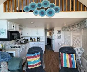 Photo 2 - Oceanfront Cabin 4 With Jacuzzi Stunning Views