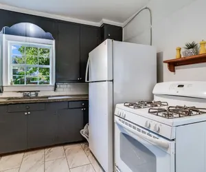 Photo 3 - Jefferson Flat - Balcony Suite