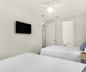 Photo 4 - Condo with gym