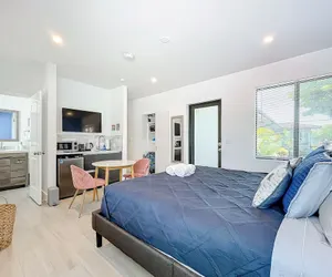 Photo 4 - Los Patios Home Suites
