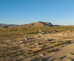 Photo 5 - Joshua Tree Village Campground - Glamping Retreat