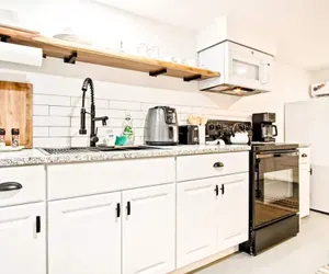 Photo 2 - Rustic Gem 5min-asian District Full Kitchen