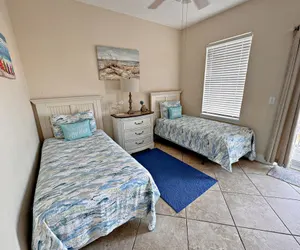 Photo 3 - Regency Isle 501