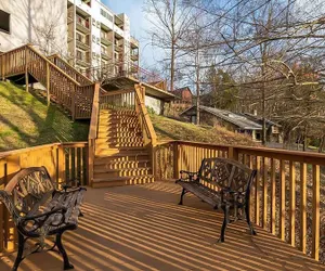 Photo 3 - Fantastic Renovated Condo Pool Downtown Fireplace