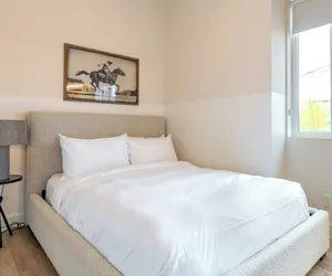 Photo 2 - The Conway by AvantStay Modern Comfort Near Downtown Nashville