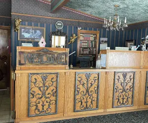 Photo 3 - Superior Victorian Inn
