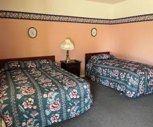 Photo 4 - Superior Victorian Inn