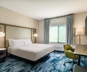 Photo 5 - Fairfield Inn & Suites Hanford