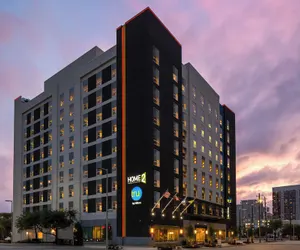 Photo 2 - Home2 Suites by Hilton Houston Downtown Convention Center