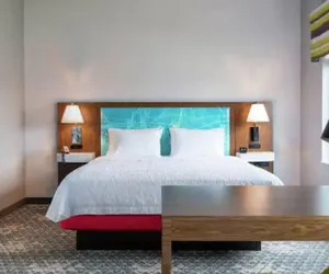 Photo 3 - Hampton Inn by Hilton Lincoln Downtown