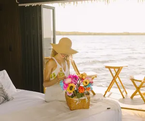 Photo 5 - Premium Floating Bungalow by Stay Ombi