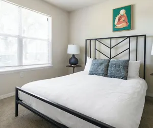 Photo 5 - Bradenton Apartments by Landing