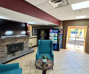 Photo 2 - Budgetel Inn - Phenix City