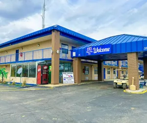 Photo 2 - Happy Stay Inn Madisonville I-69 By OYO