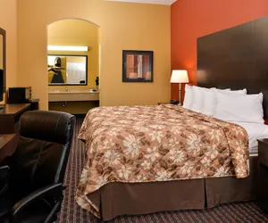 Photo 2 - Americas Best Value Inn Tupelo