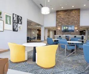 Photo 5 - Homewood Suites Houma, La