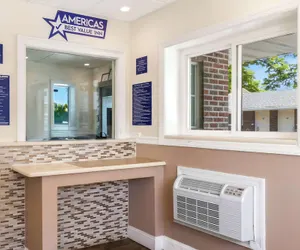 Photo 3 - Americas Best Value Inn Avenel Woodbridge