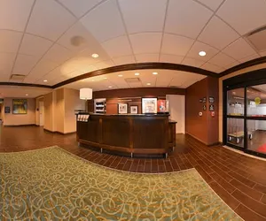 Photo 3 - Hampton Inn Omaha Midtown-Aksarben Area