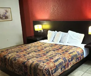 Photo 5 - River Valley Inn & Suites (Extended Stay)