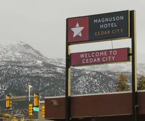 Photo 2 - Magnuson Hotel Cedar City