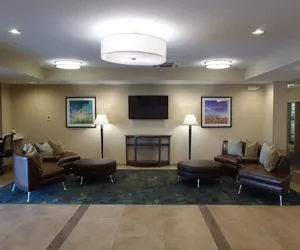 Photo 4 - Candlewood Suites College Station At University, an IHG Hotel