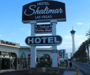 Photo 2 - Shalimar Hotel of Las Vegas