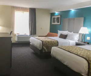 Photo 4 - Plymouth Bay Inn and Suites
