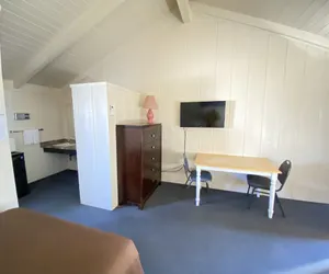 Photo 5 - Bristlecone Motel