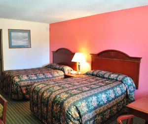 Photo 3 - Coconut Grove Motor Inn