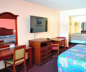 Photo 5 - Coconut Grove Motor Inn