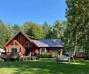 Photo 2 - Meandering Moose Lodging