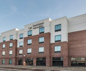 Photo 2 - Cobblestone Inn & Suites - Waverly