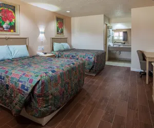 Photo 5 - Denver City Motel