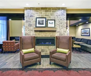 Photo 2 - Hampton Inn & Suites Milwaukee/Franklin