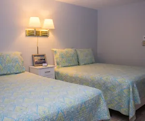 Photo 4 - Seacoast Motel