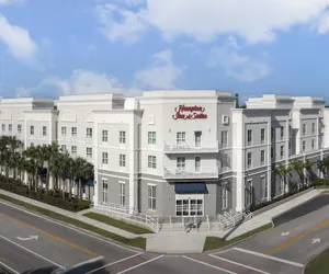 Photo 2 - Hampton Inn & Suites Vero Beach Downtown