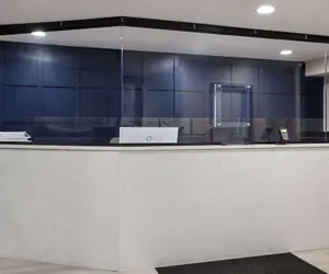 Photo 4 - Travelodge by Wyndham Manhasset