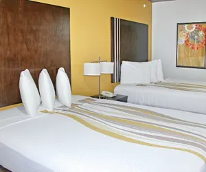 Photo 5 - Palacio Royale Inn Houston NW Beltway 8